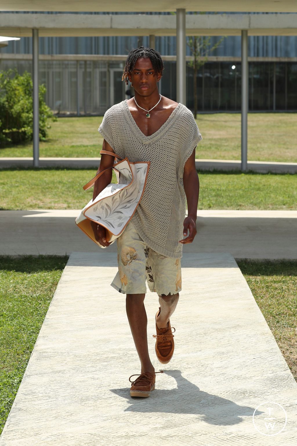 Fashion Week Milan Spring/Summer 2023 look 12 from the Etro collection menswear