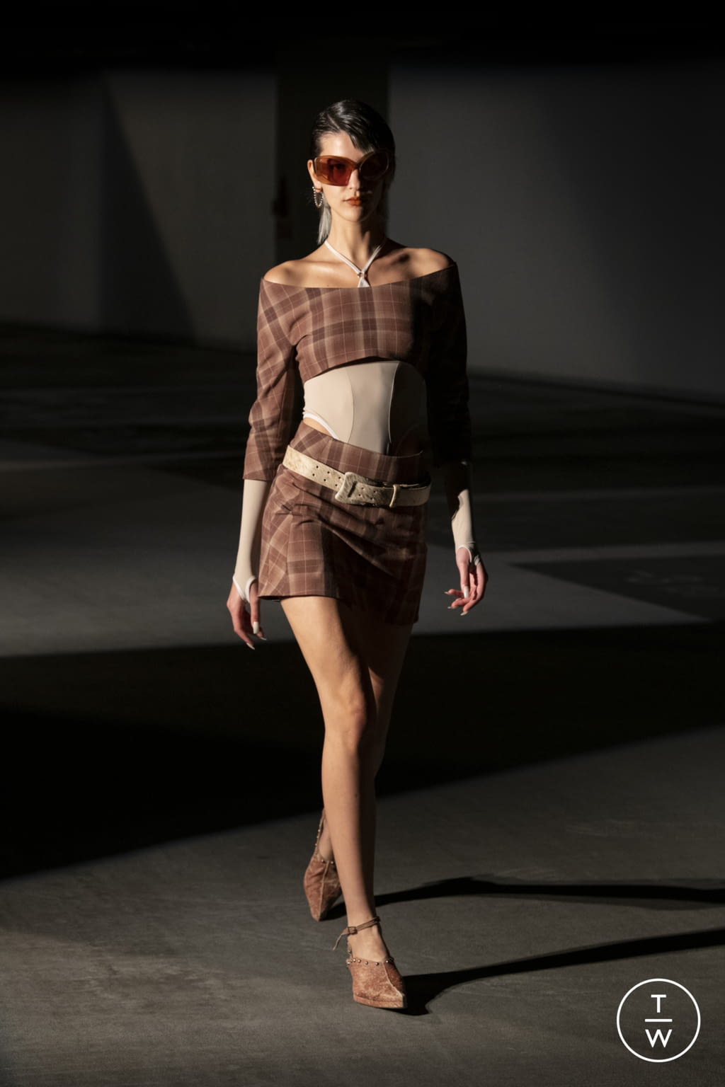 Fashion Week London Spring/Summer 2022 look 12 from the KNWLS collection womenswear