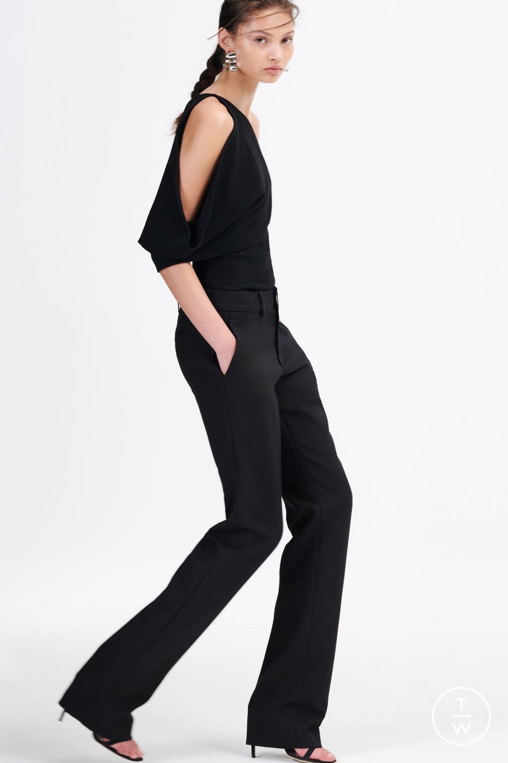 Fashion Week New York Pre-Fall 2024 look 12 from the Brandon Maxwell collection womenswear