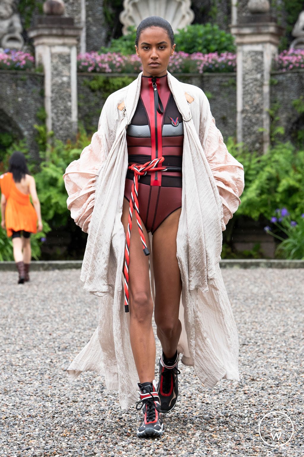 Fashion Week Paris Resort 2024 look 12 de la collection Louis Vuitton womenswear