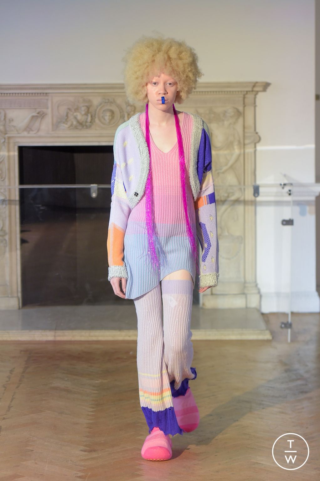 Fashion Week London Fall/Winter 2023 look 12 de la collection Chau Rising womenswear