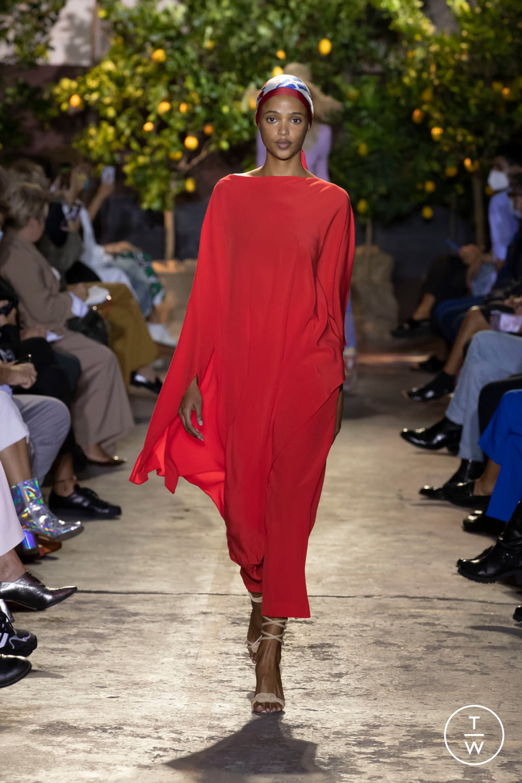 Fashion Week Milan Spring/Summer 2021 look 12 de la collection Etro womenswear