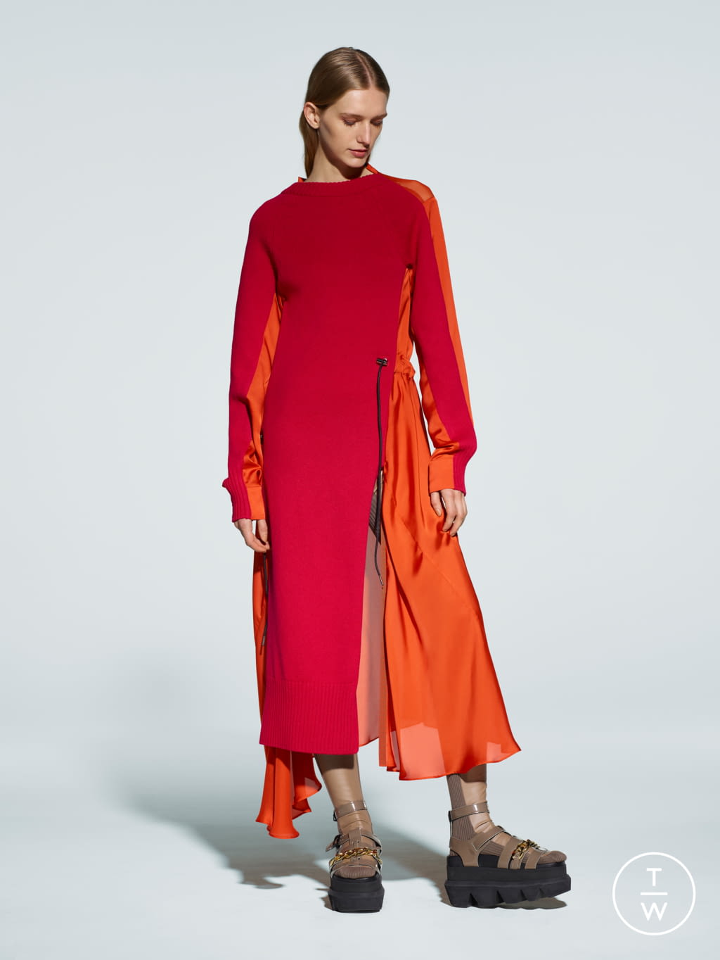 Fashion Week Paris Pre-Fall 2021 look 12 from the Sacai collection 女装