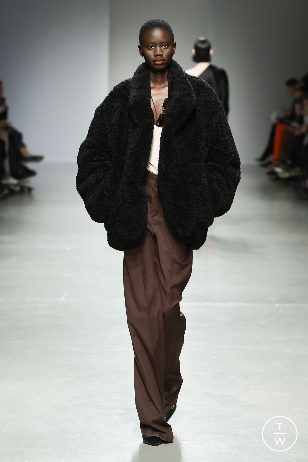 Fashion Week Paris Fall/Winter 2025 look 12 from the Atlein collection womenswear