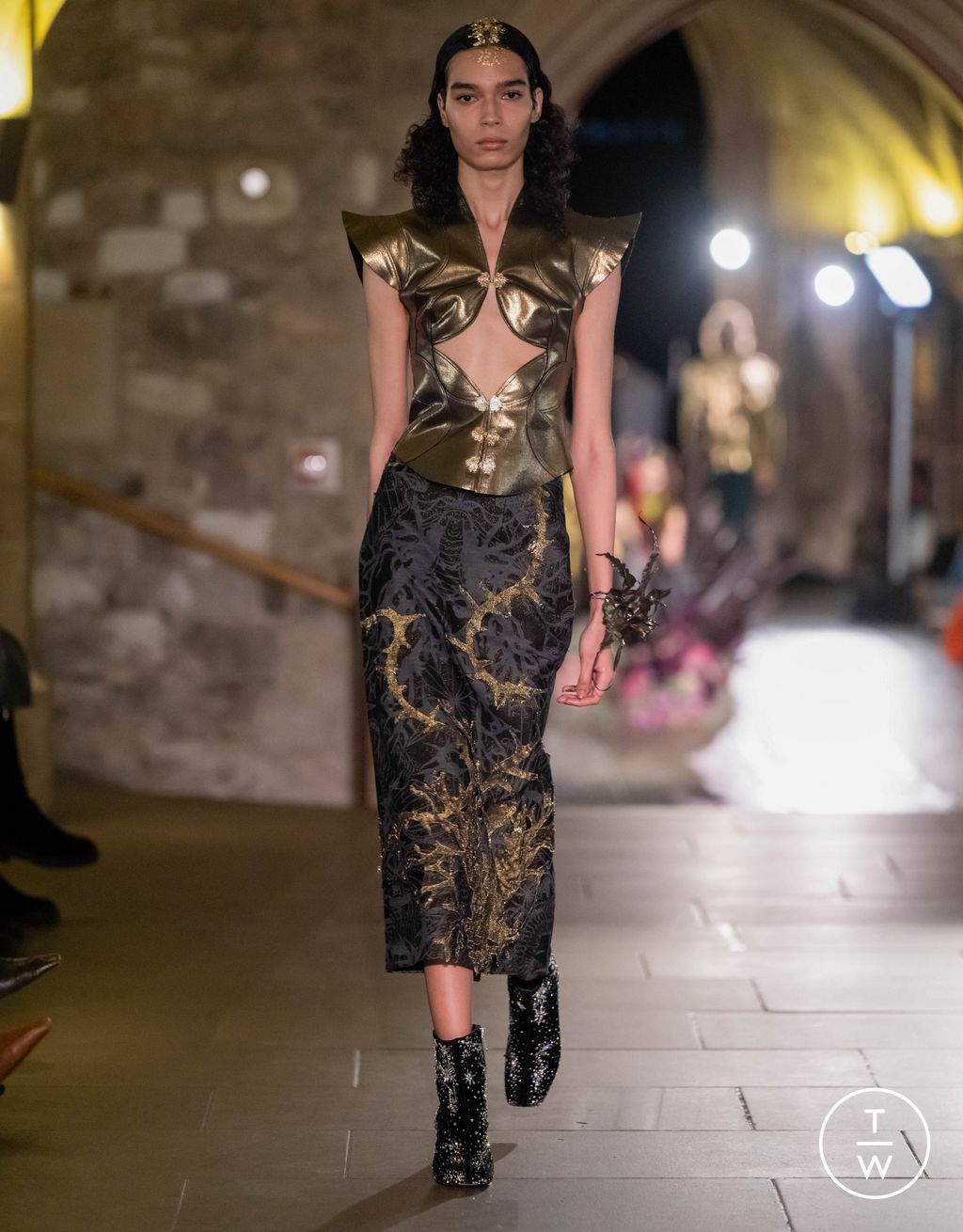 Fashion Week London Fall/Winter 2024 look 13 from the MITHRIDATE collection womenswear