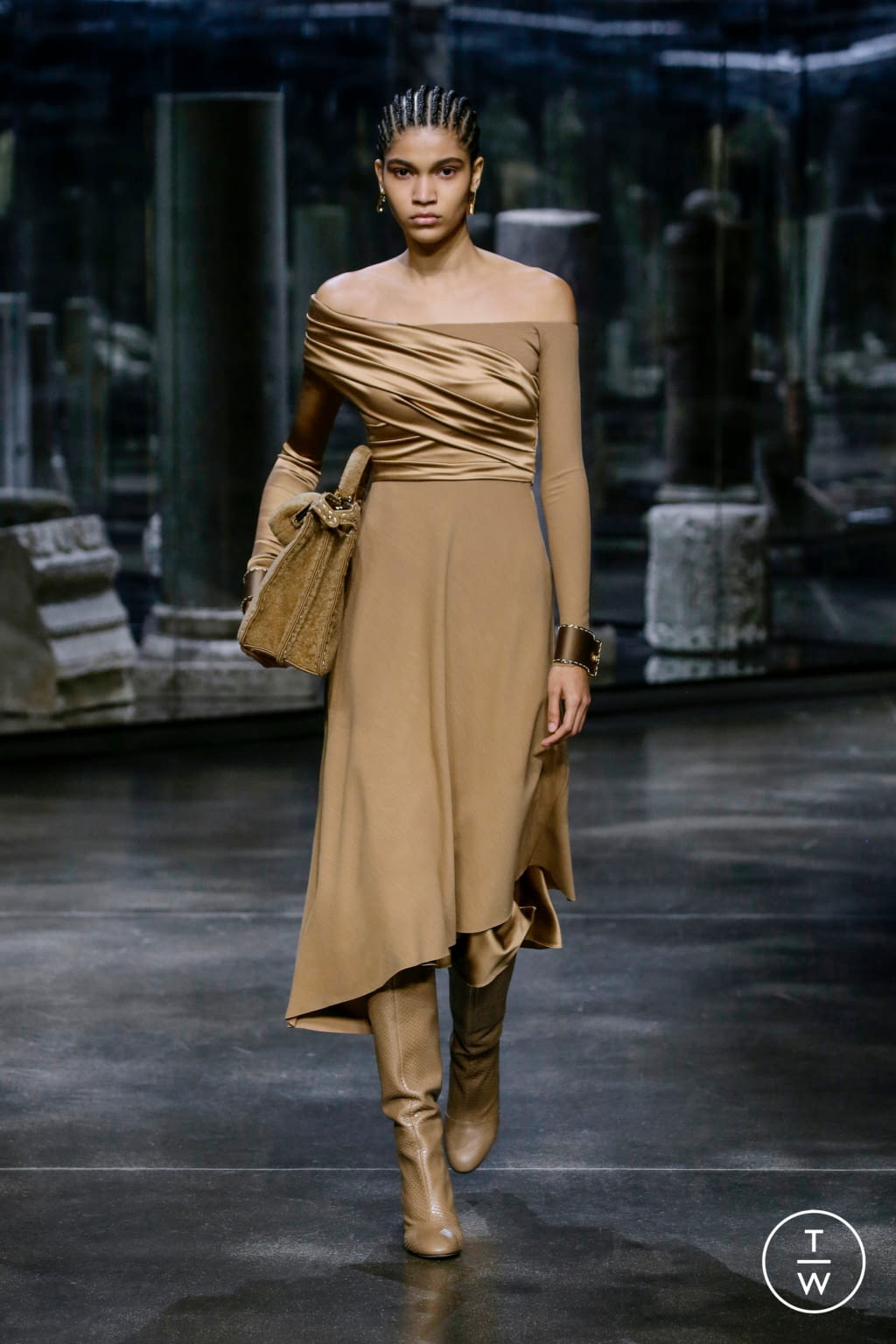 Fashion Week Milan Fall/Winter 2021 look 12 from the Fendi collection womenswear