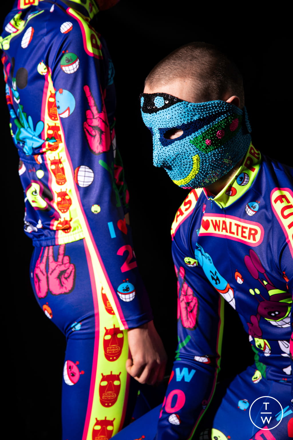 Fashion Week Paris Fall/Winter 2021 look 12 from the Walter Van Beirendonck collection 男装