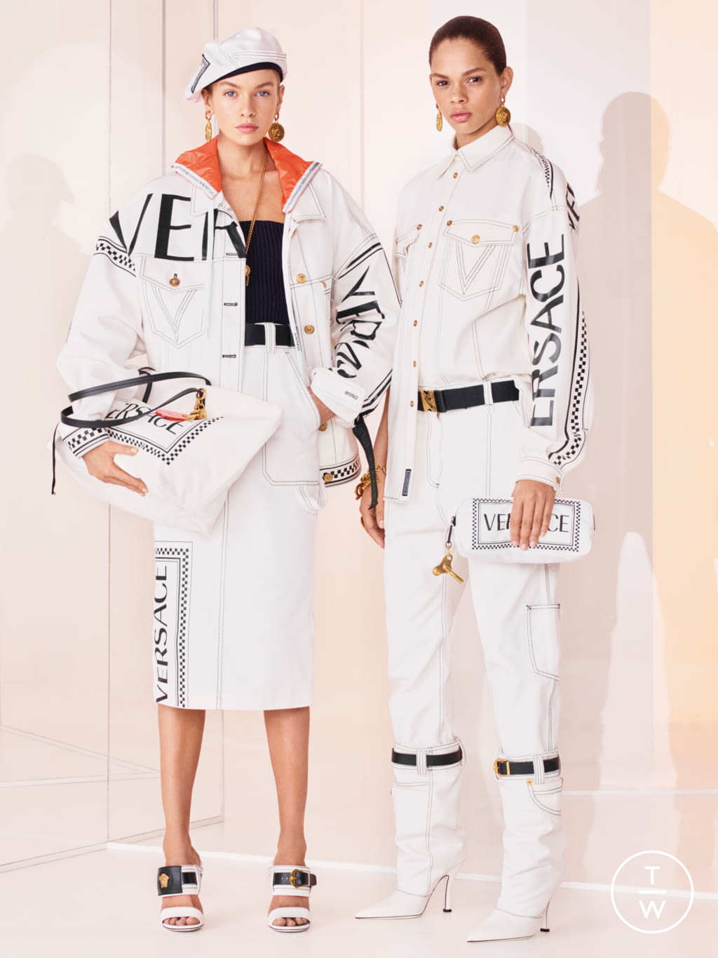 Fashion Week Milan Resort 2019 look 12 from the Versace collection 女装