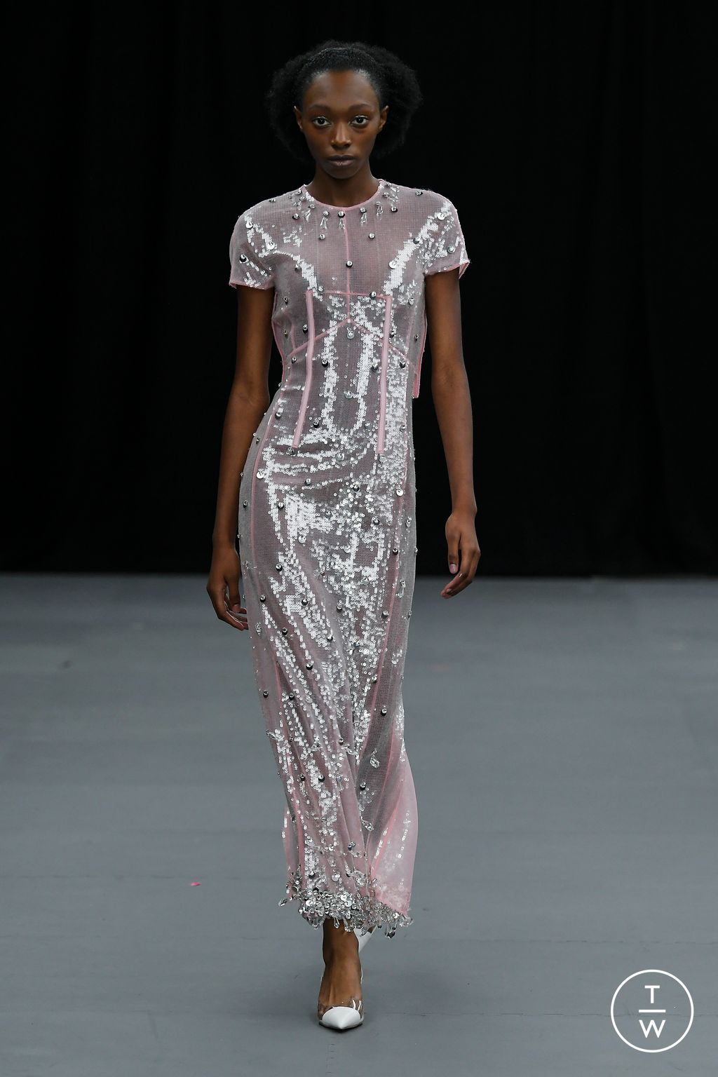 Fashion Week London Spring/Summer 2023 look 12 from the Huishan Zhang collection 女装