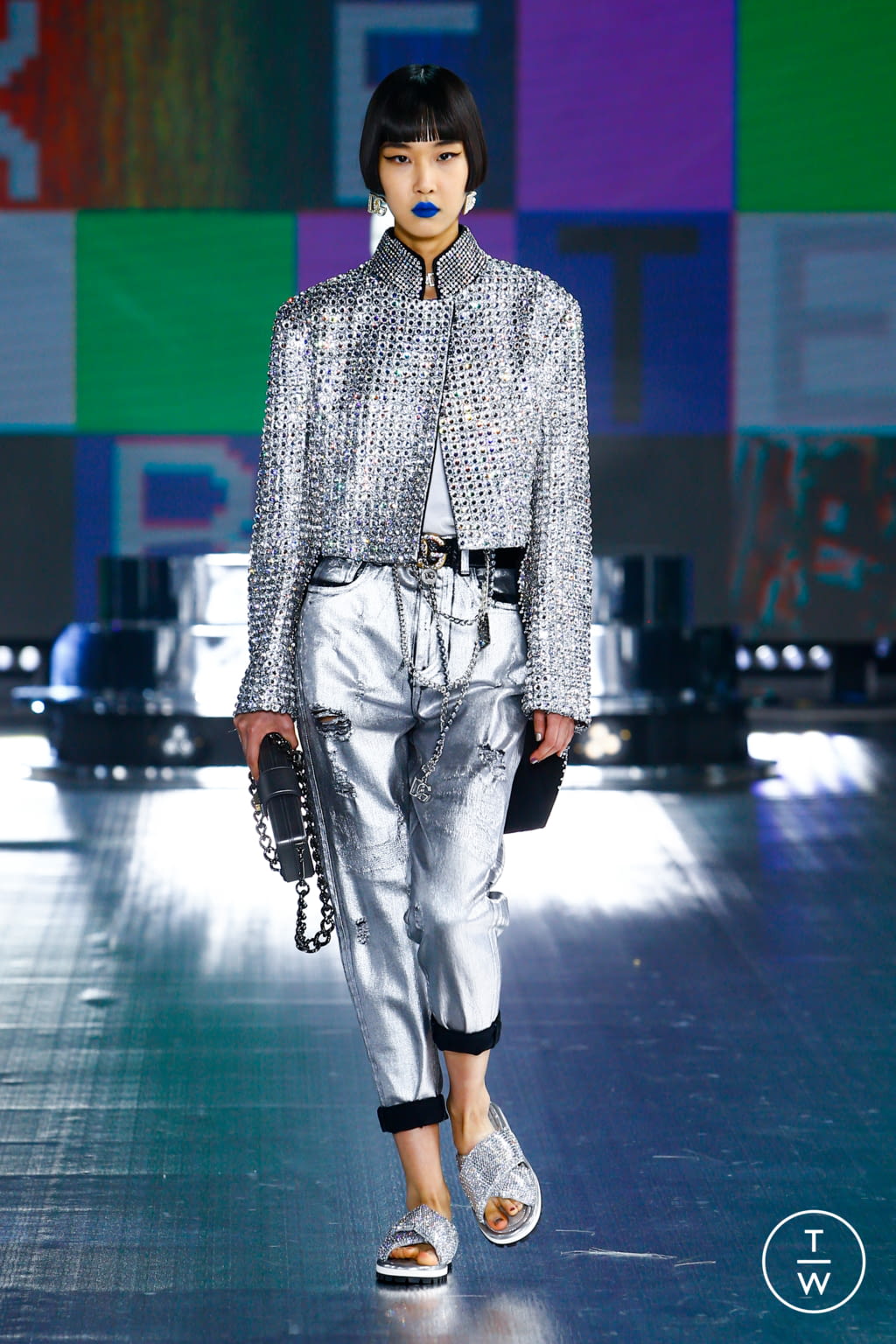 Fashion Week Milan Fall/Winter 2021 look 133 de la collection Dolce & Gabbana womenswear