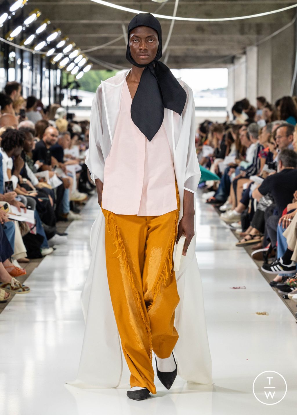 Fashion Week Paris Spring/Summer 2024 look 123 from the IFM PARIS collection menswear