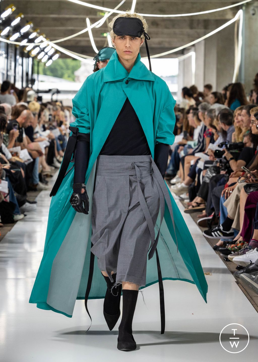 Fashion Week Paris Spring/Summer 2024 look 124 de la collection IFM PARIS menswear