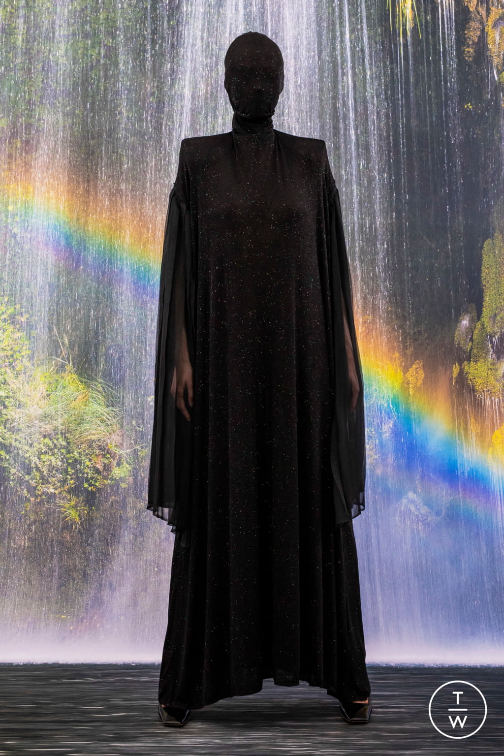 Fashion Week Paris Fall/Winter 2021 look 126 from the VETEMENTS collection menswear