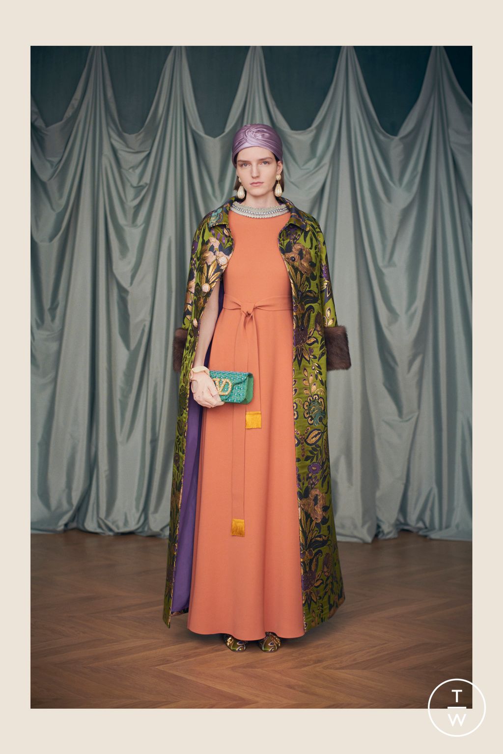 Fashion Week Paris Resort 2025 look 125 from the Valentino collection womenswear