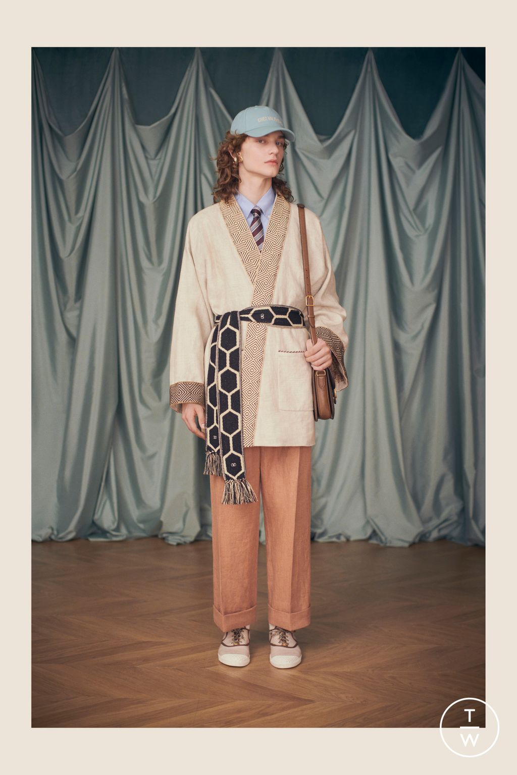 Fashion Week Paris Resort 2025 look 127 from the Valentino collection womenswear
