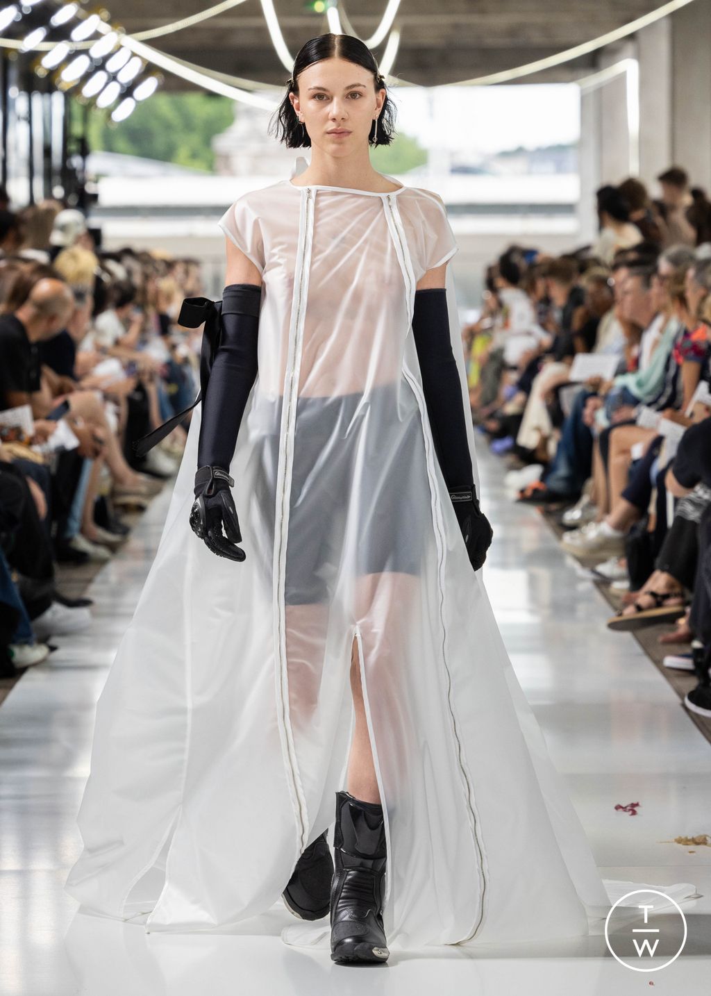 Fashion Week Paris Spring/Summer 2024 look 128 de la collection IFM PARIS menswear