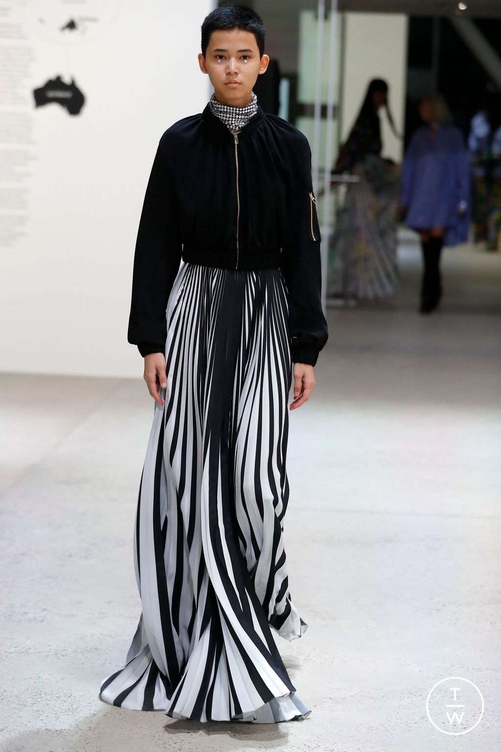 Fashion Week Paris Spring/Summer 2023 look 20 from the AZ Factory collection womenswear