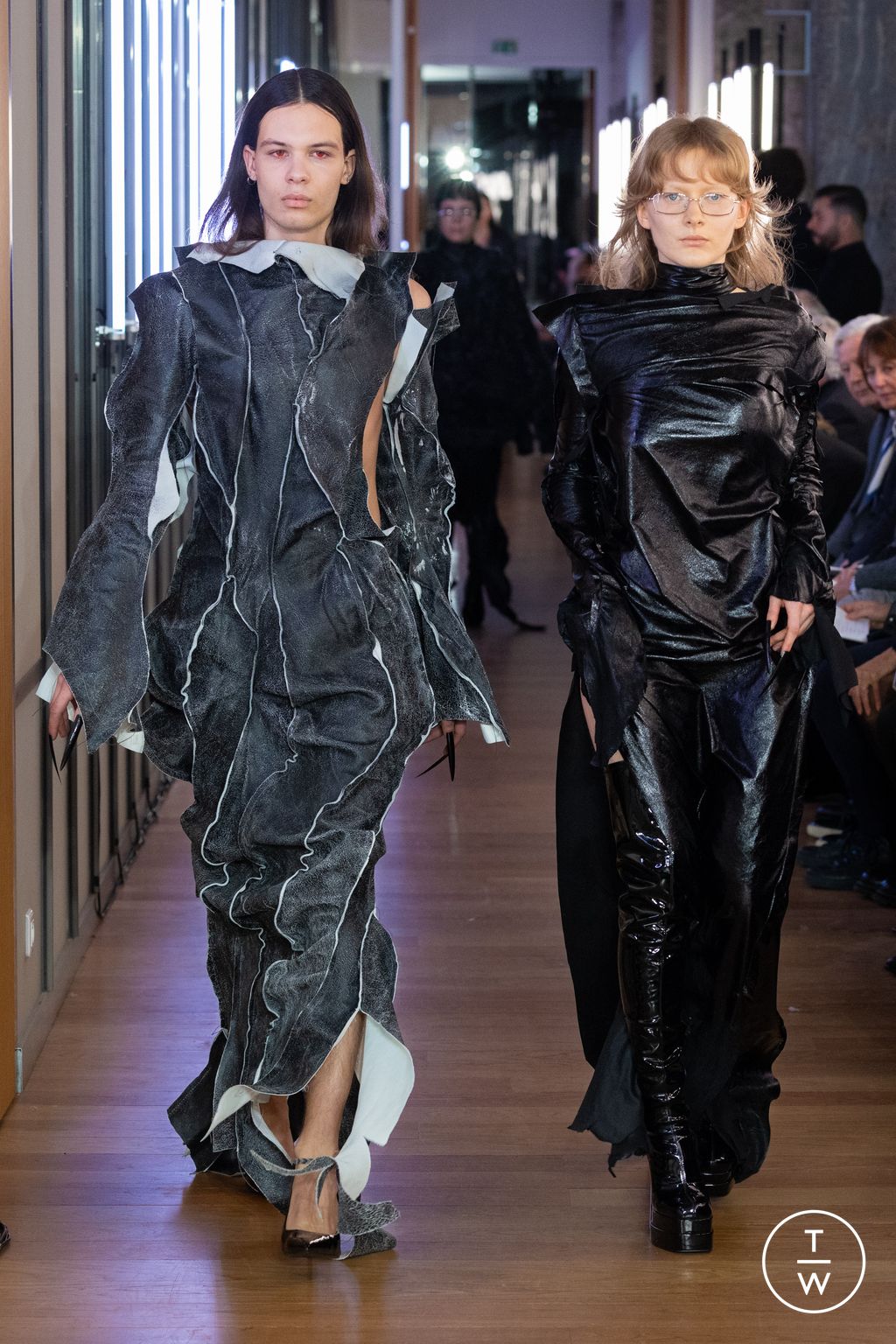 Fashion Week Paris Fall/Winter 2024 look 69 de la collection IFM PARIS womenswear