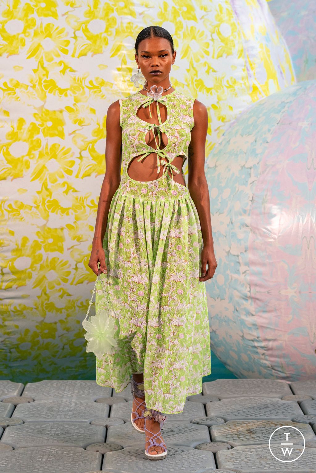 Fashion Week London Spring/Summer 2023 look 12 de la collection Susan Fang womenswear