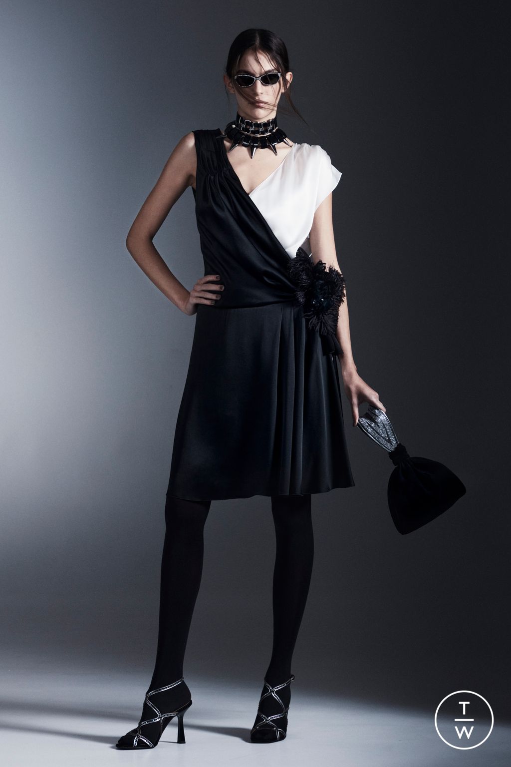 Fashion Week Milan Pre-Fall 2023 look 13 de la collection Alberta Ferretti womenswear