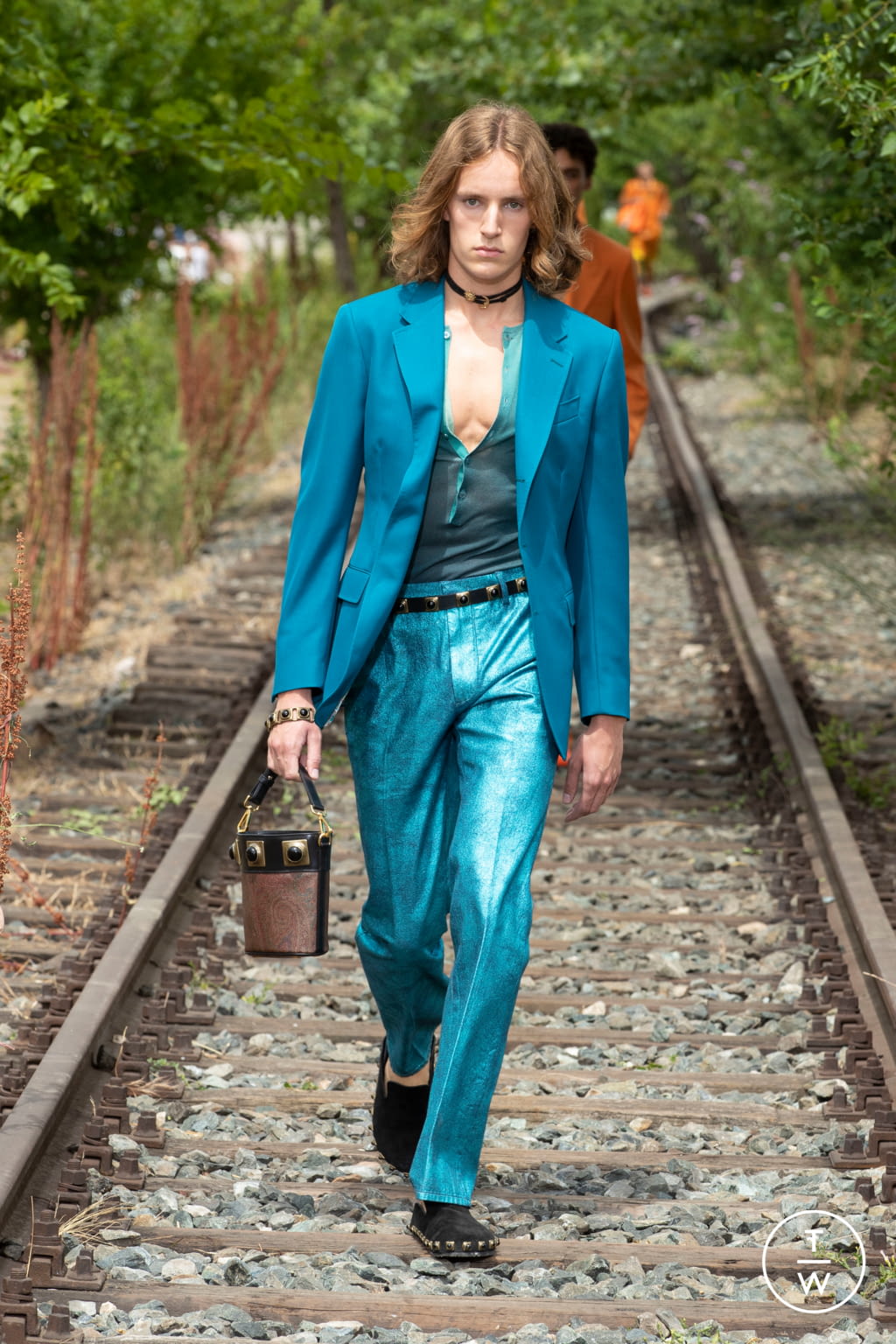 Fashion Week Milan Spring/Summer 2022 look 13 from the Etro collection menswear