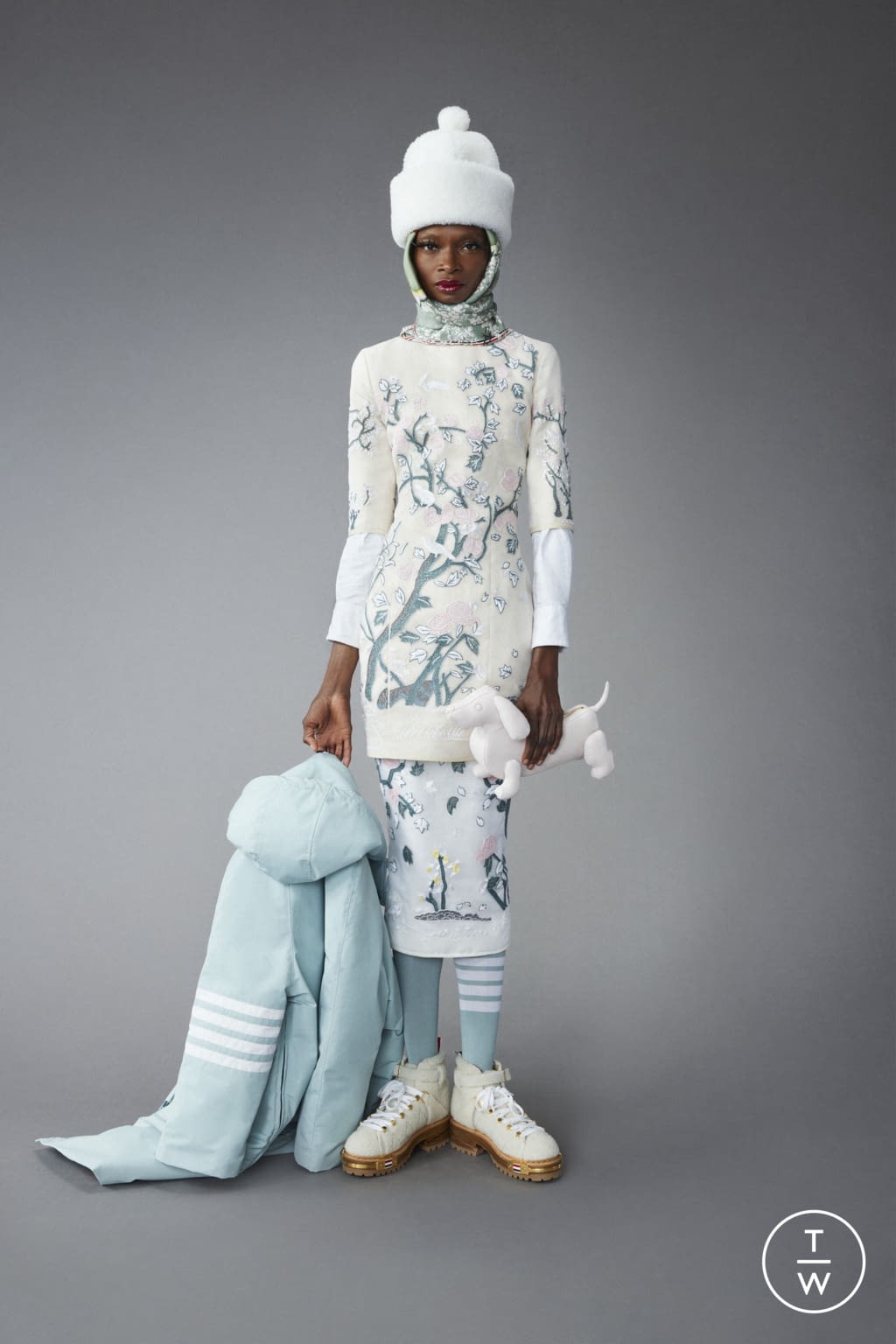 Fashion Week New York Pre-Fall 2022 look 13 from the Thom Browne collection 女装