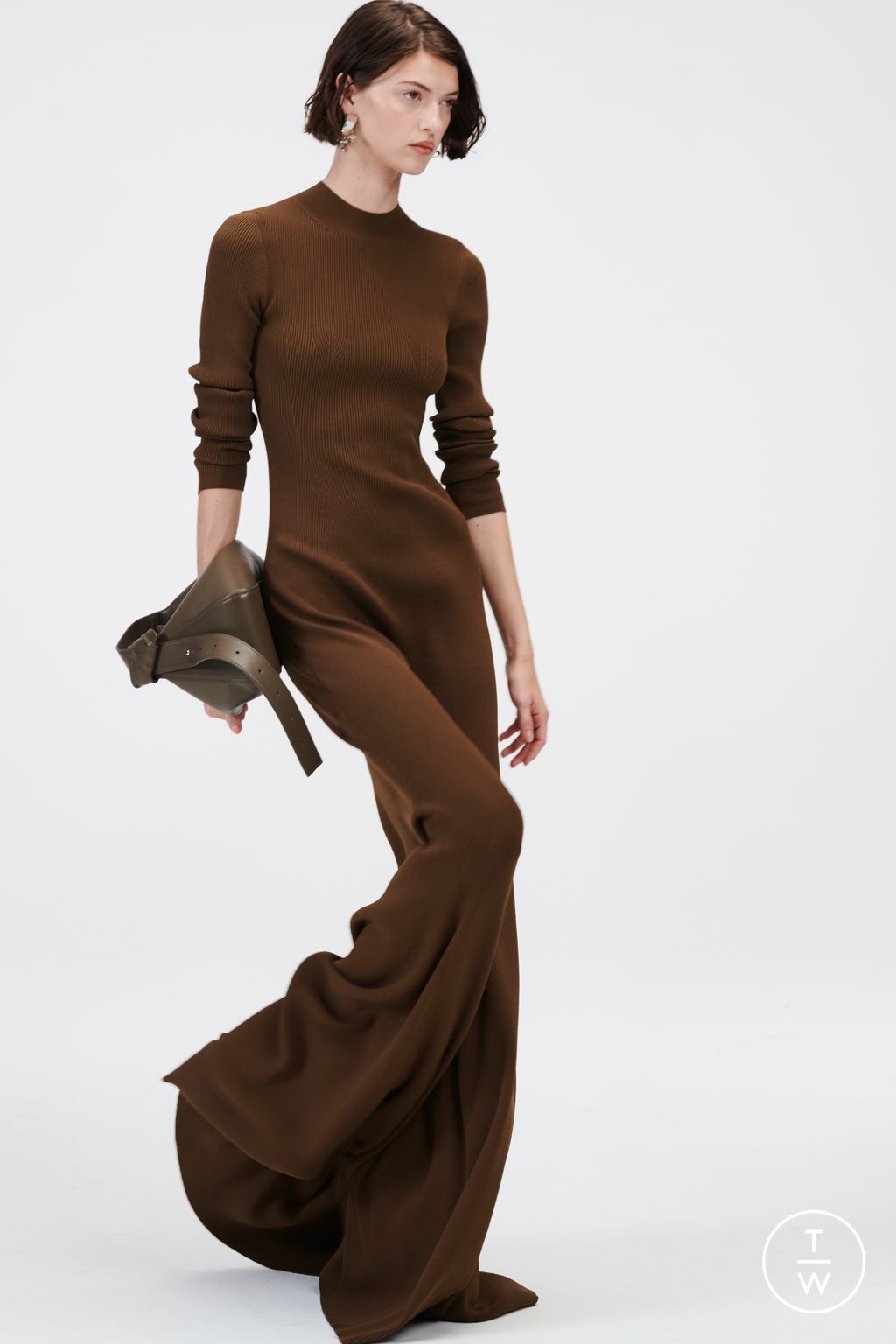 Fashion Week New York Pre-Fall 2024 look 13 from the Brandon Maxwell collection 女装