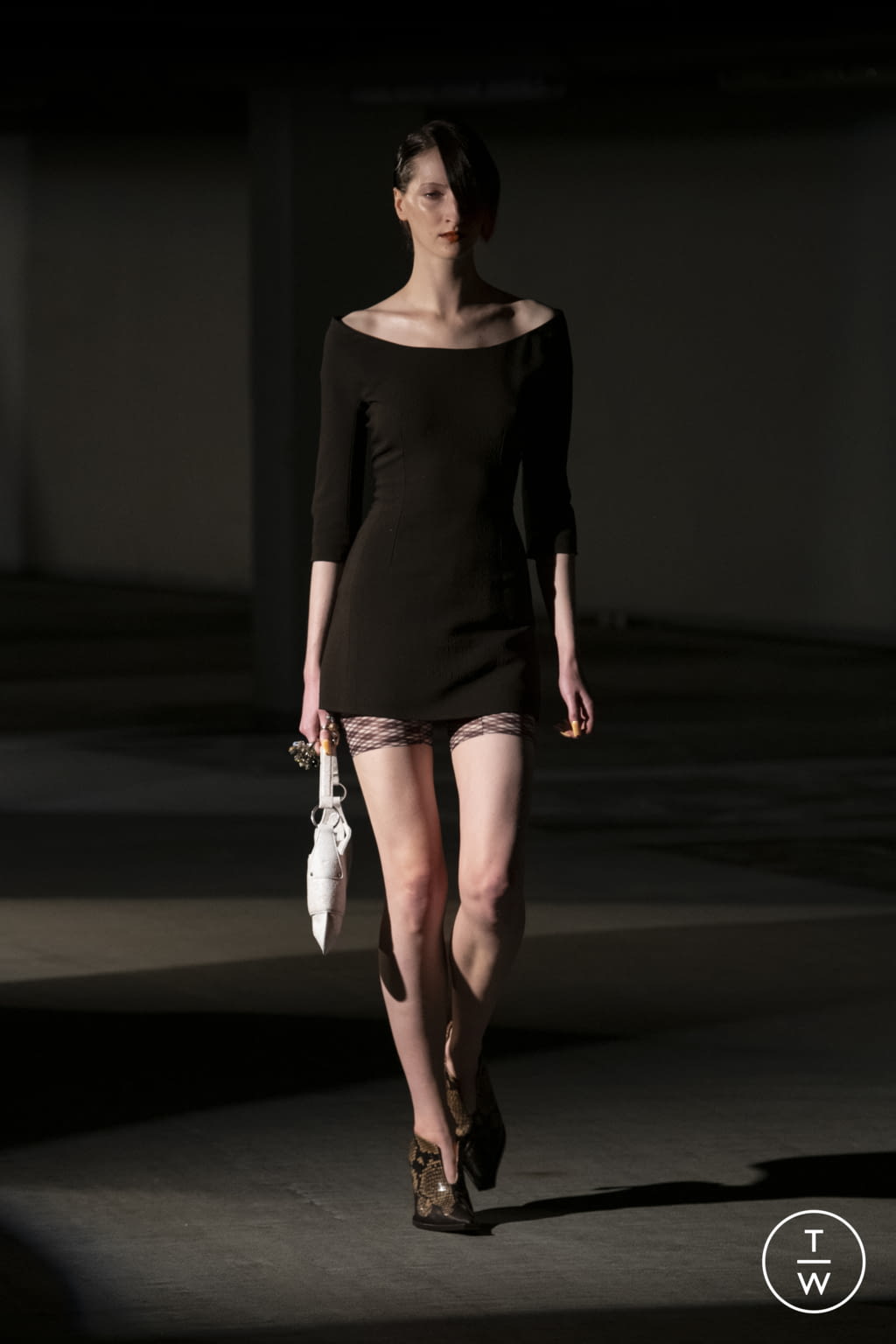 Fashion Week London Spring/Summer 2022 look 13 from the KNWLS collection womenswear
