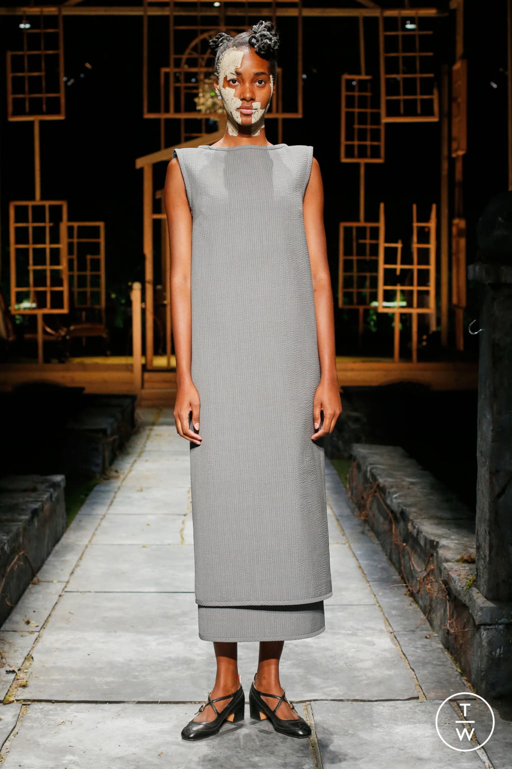 Fashion Week New York Spring/Summer 2022 look 13 from the Thom Browne collection 女装