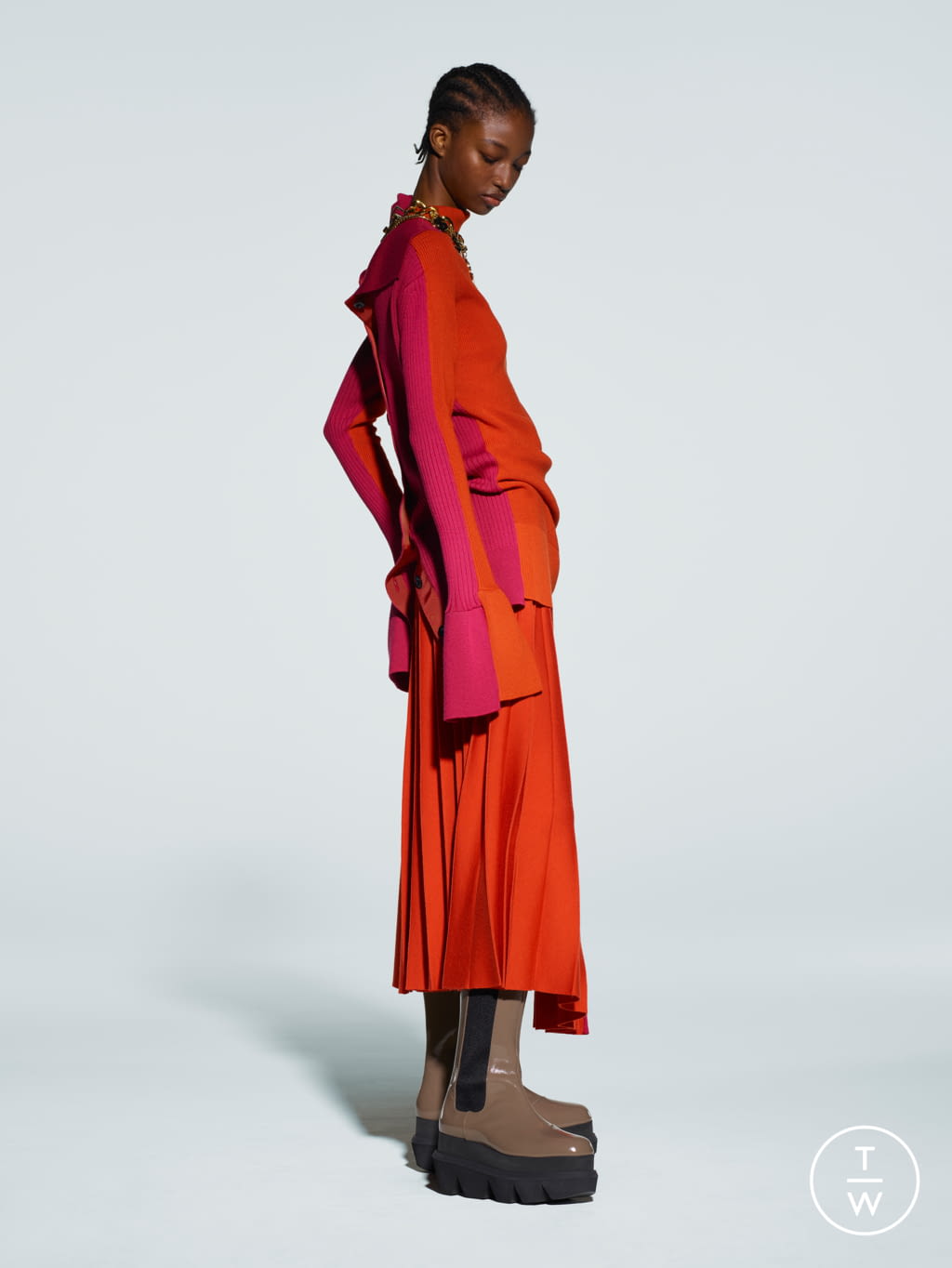 Fashion Week Paris Pre-Fall 2021 look 13 from the Sacai collection 女装