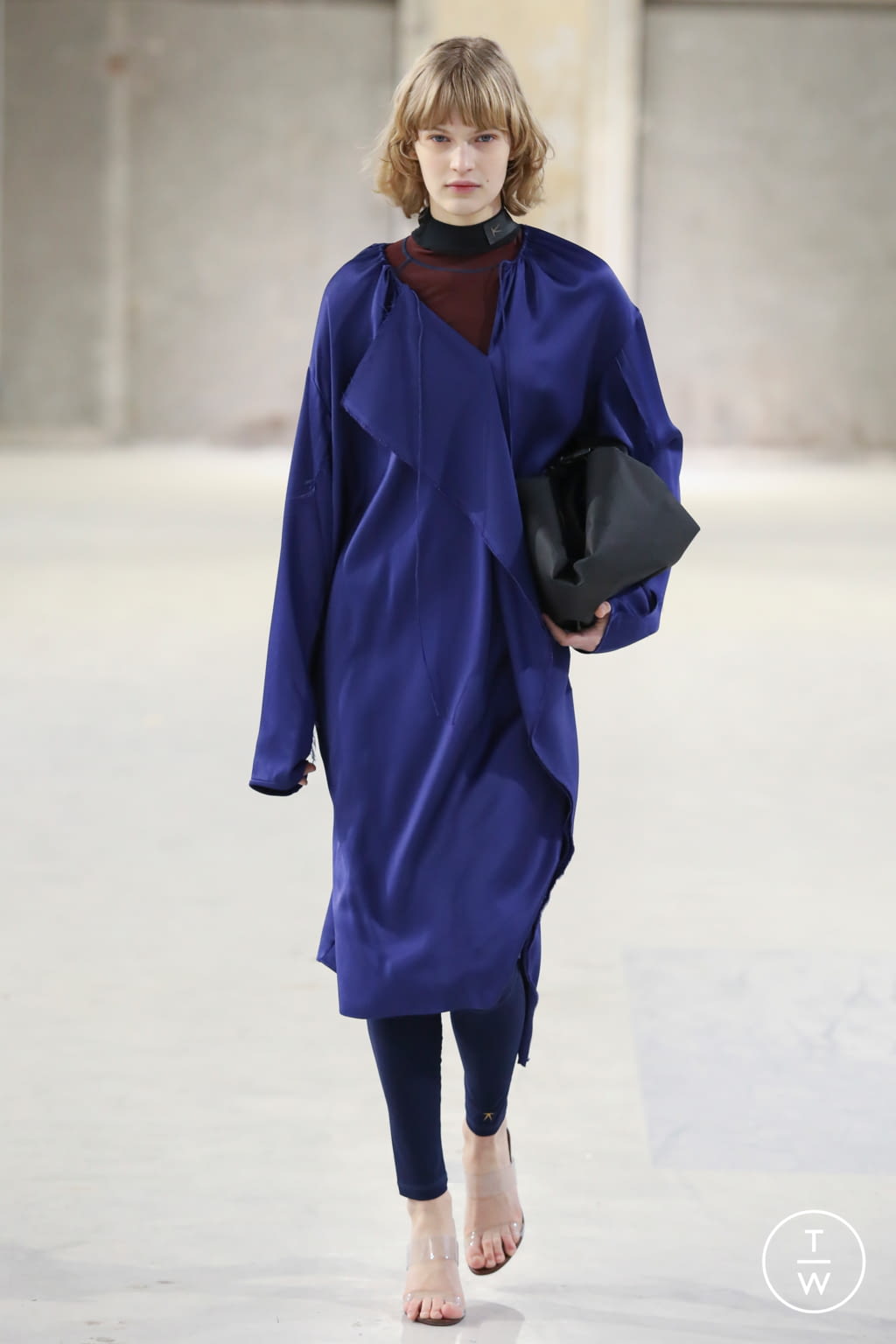Fashion Week Paris Fall/Winter 2021 look 13 from the Atlein collection 女装