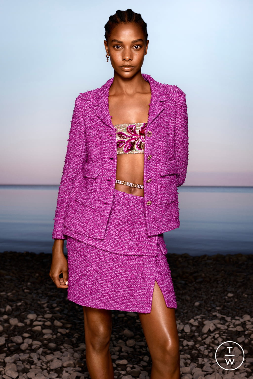 Fashion Week Paris Resort 2021 look 13 from the Chanel collection 女装