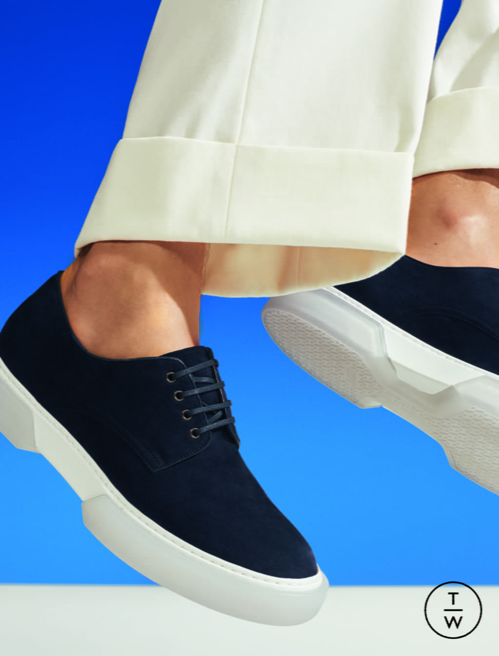 Fashion Week Paris Spring/Summer 2022 look 2 from the Hermès collection menswear accessories