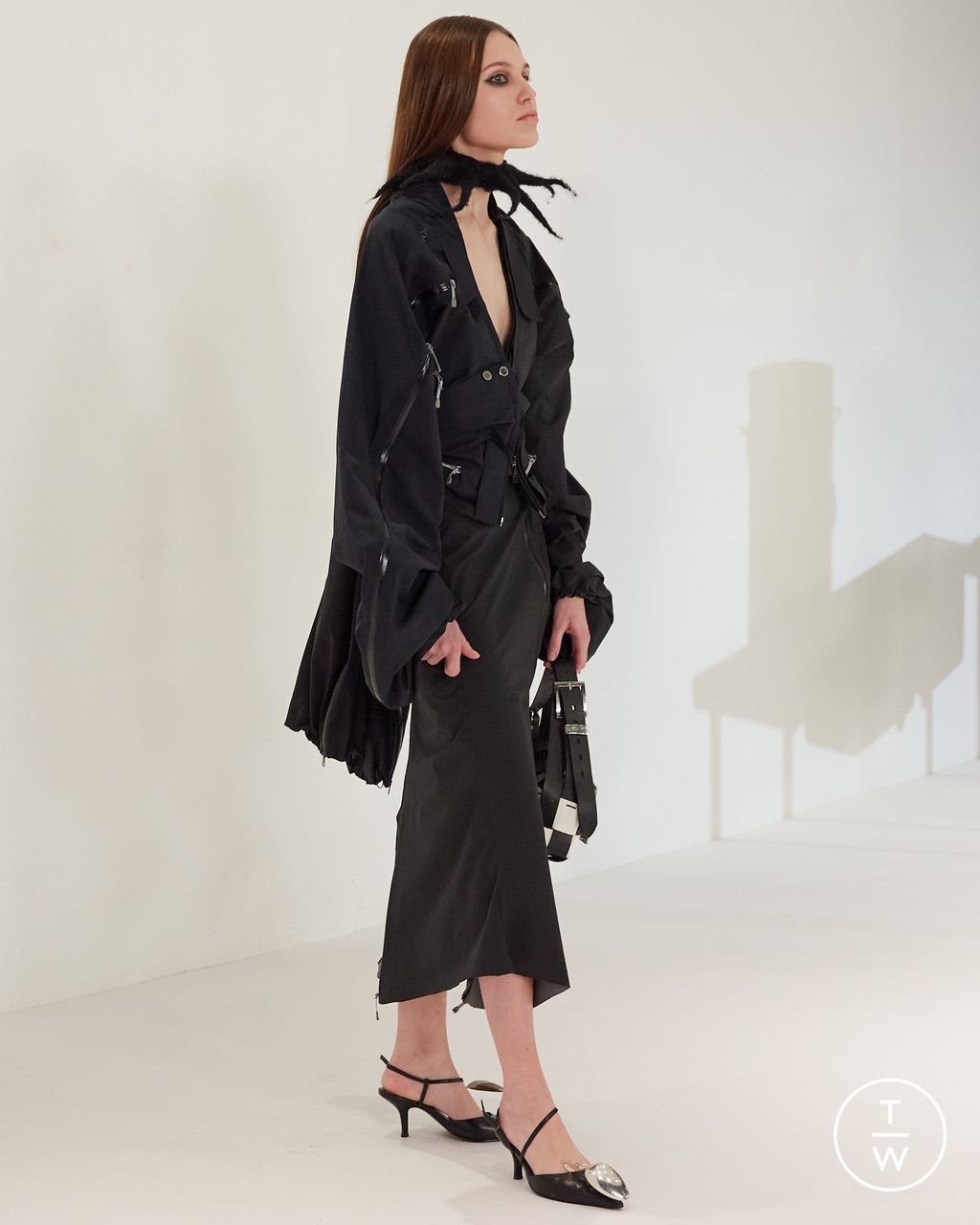 Fashion Week Paris Fall/Winter 2023 look 13 de la collection Hodakova womenswear