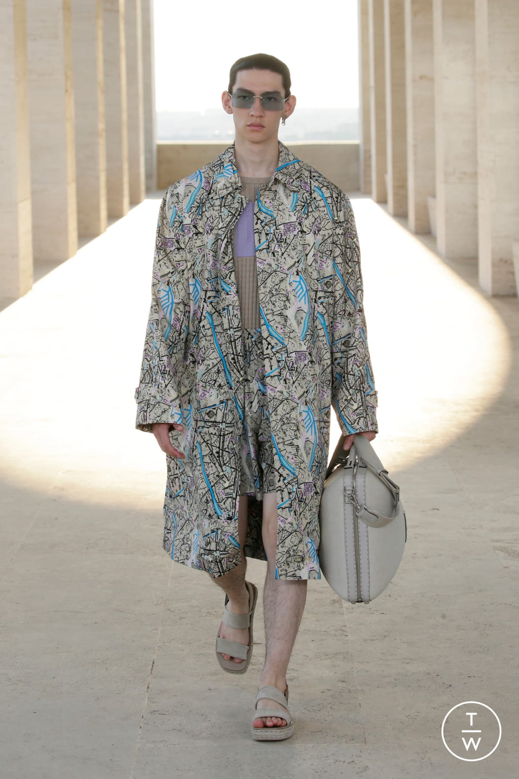 Fashion Week Milan Spring/Summer 2022 look 13 from the Fendi collection 男装