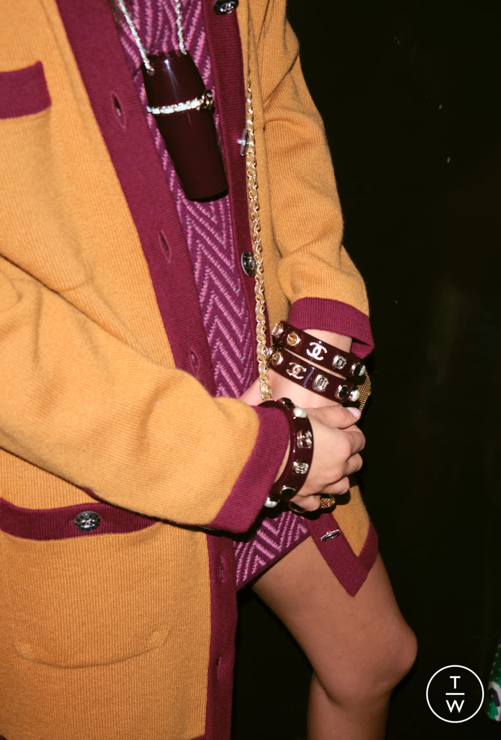 Fashion Week Paris Fall/Winter 2021 look 13 from the Chanel collection womenswear accessories