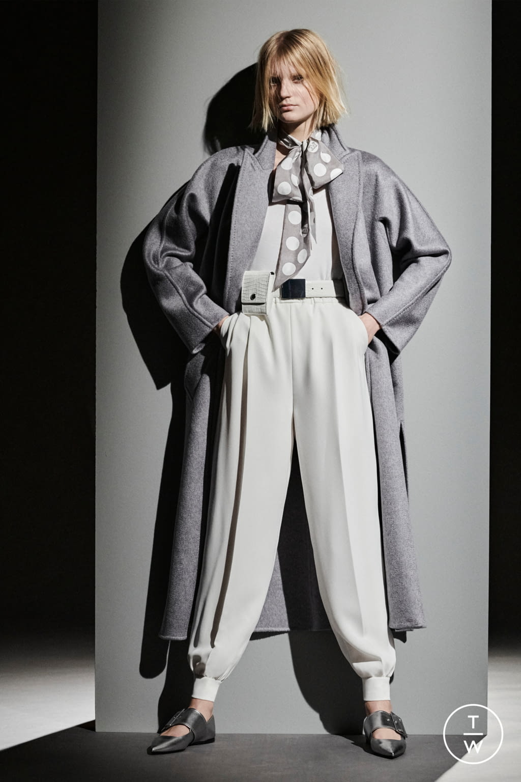 Fashion Week Milan Pre-Fall 2021 look 13 from the Max Mara collection womenswear