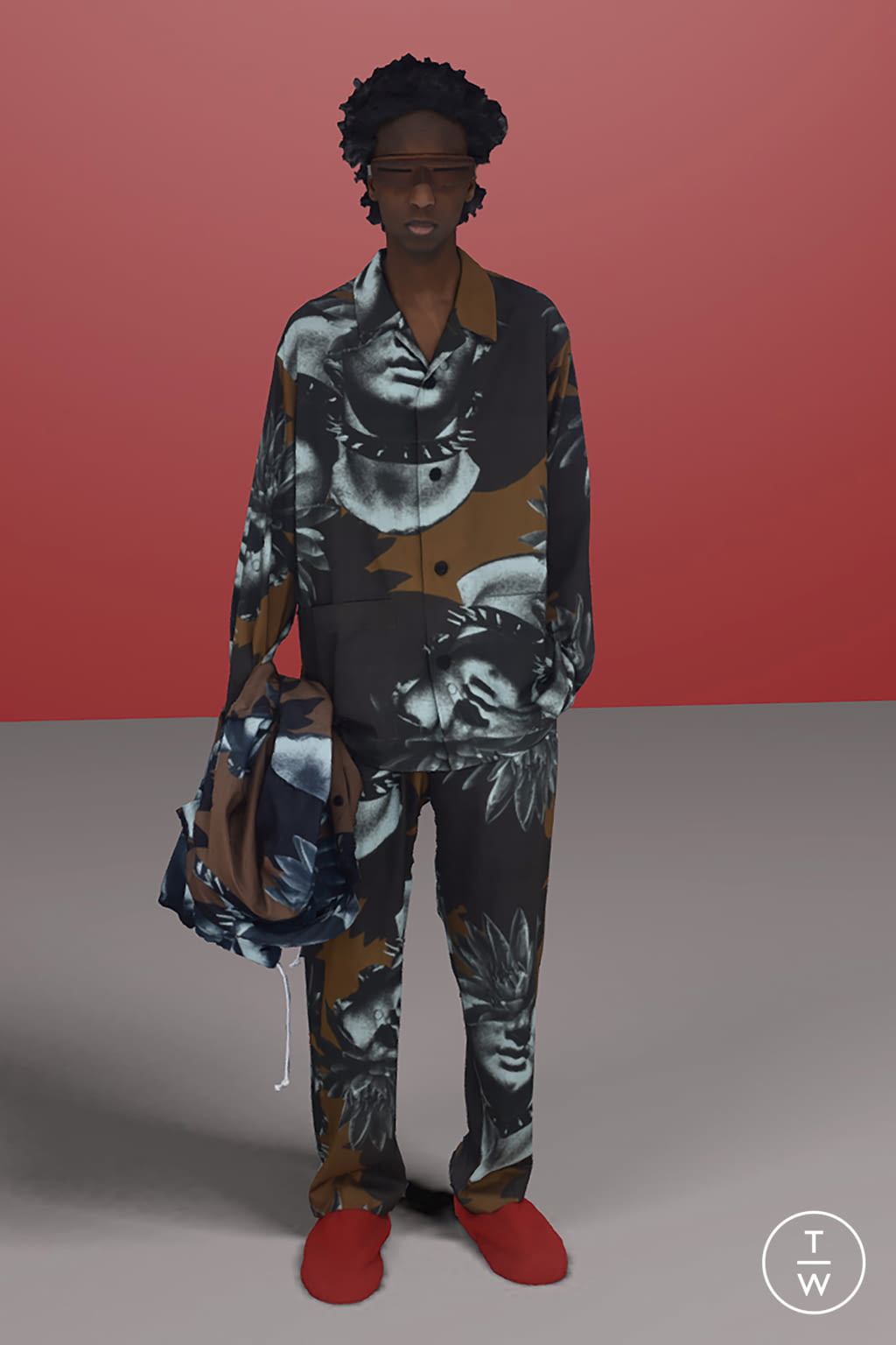 Fashion Week Paris Spring/Summer 2021 look 13 from the Undercover collection menswear