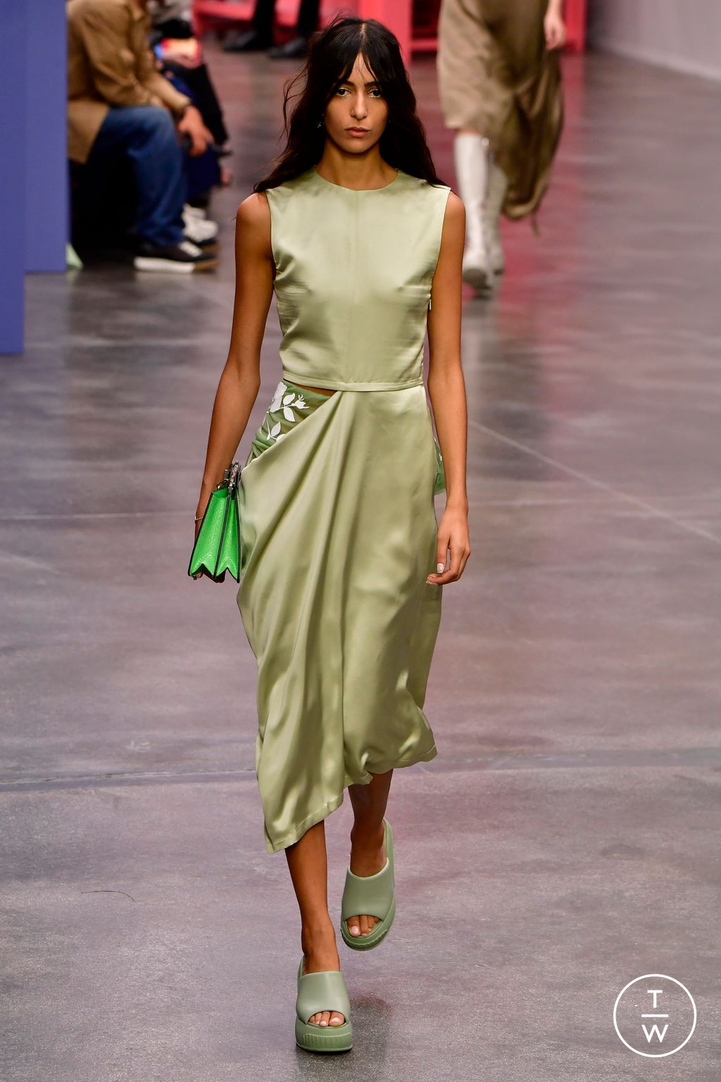 Fashion Week Milan Spring/Summer 2023 look 8 from the Fendi collection 女装