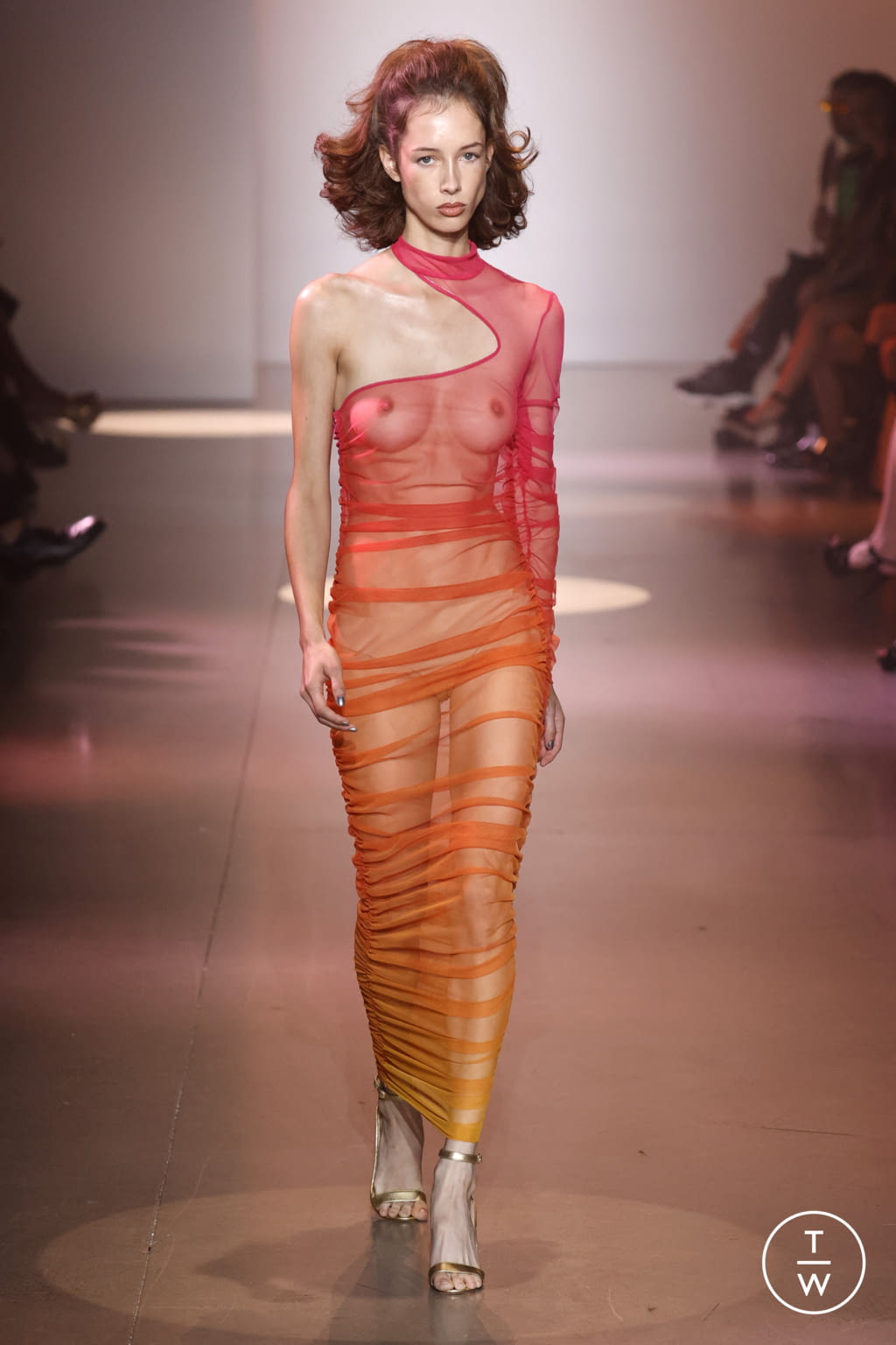 Fashion Week New York Spring/Summer 2022 look 19 de la collection Christian Cowan womenswear