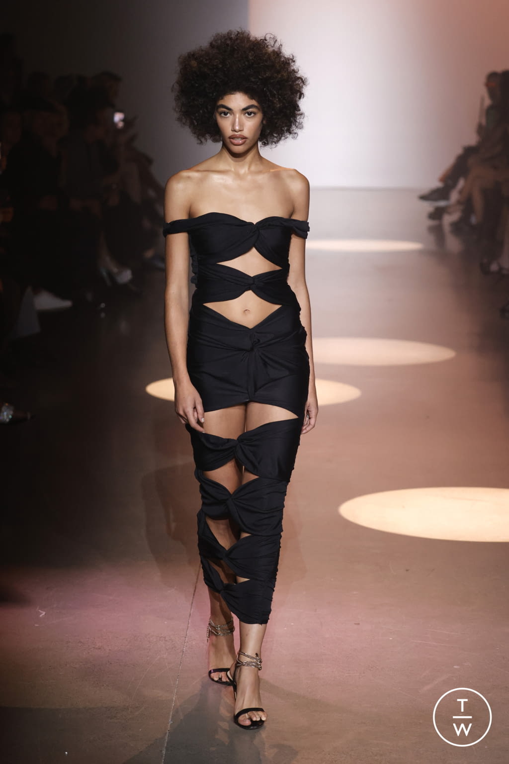 Fashion Week New York Spring/Summer 2022 look 20 from the Christian Cowan collection womenswear