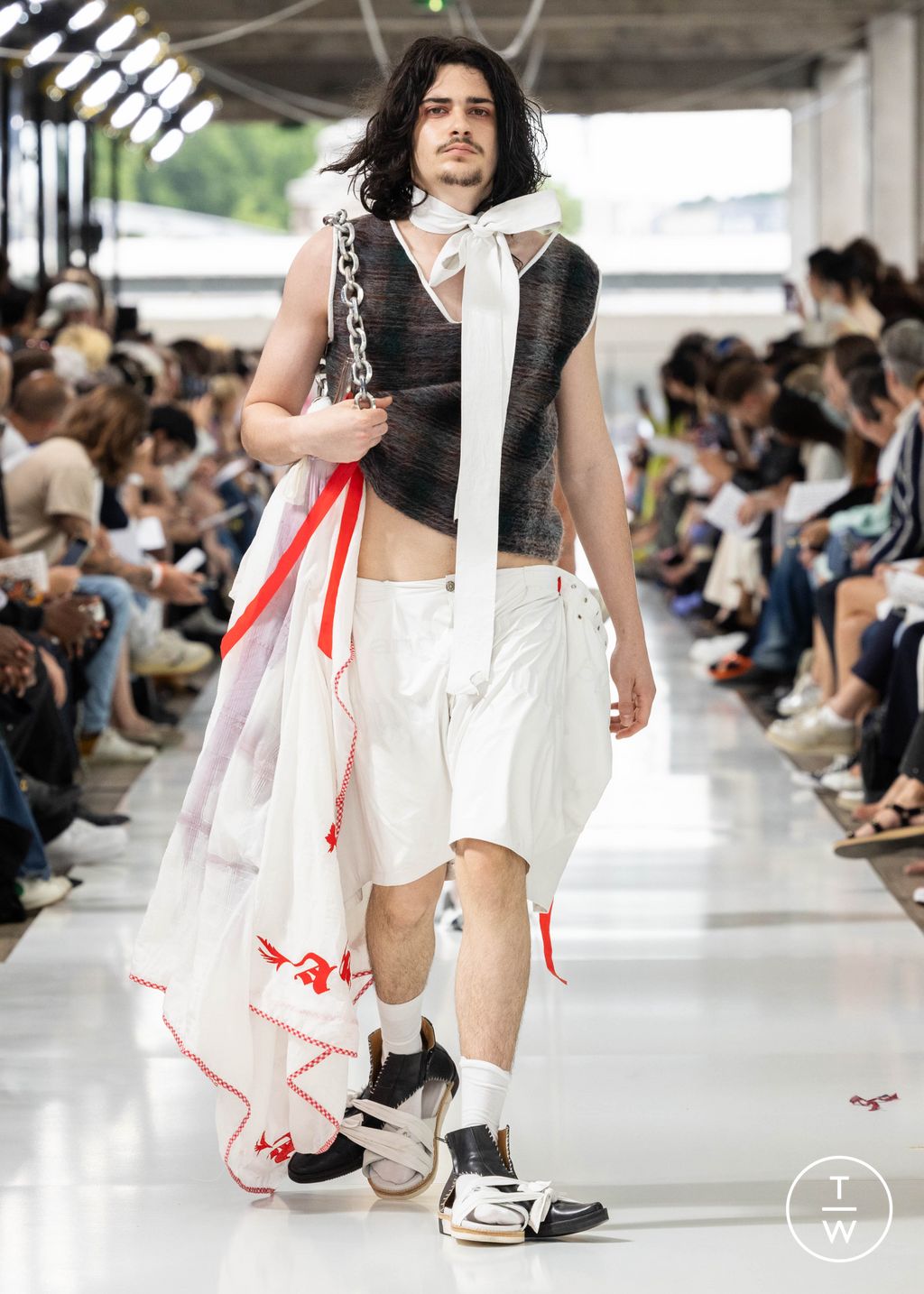 Fashion Week Paris Spring/Summer 2024 look 133 de la collection IFM PARIS menswear