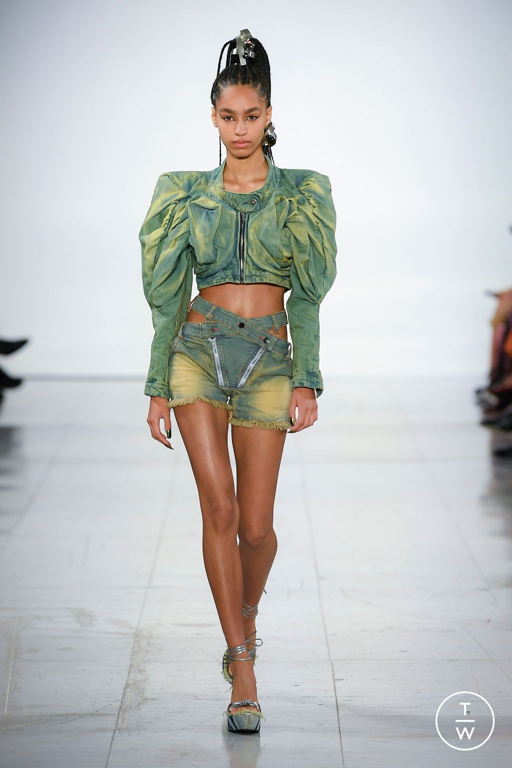 Fashion Week London Spring/Summer 2023 look 21 de la collection Masha Popova womenswear