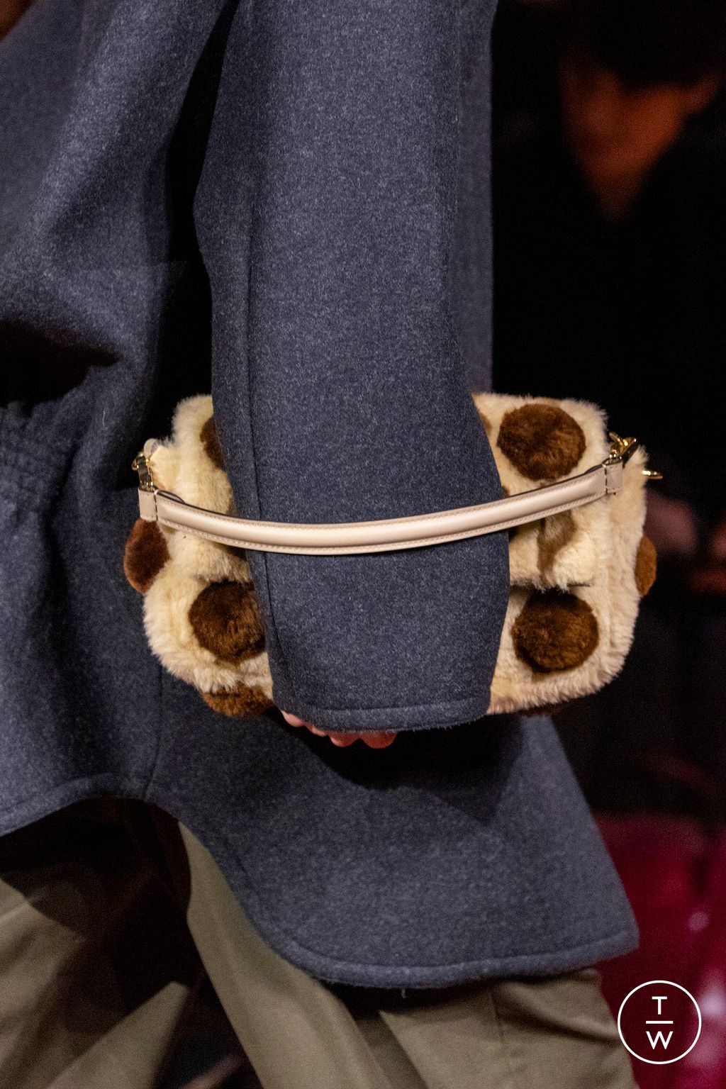 Fashion Week Milan Fall/Winter 2025 look 37 from the Fendi collection 女装配饰