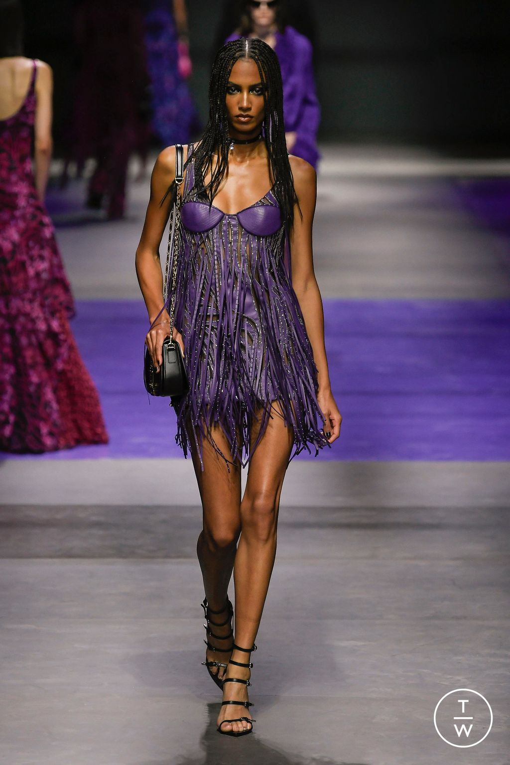 Fashion Week Milan Spring/Summer 2023 look 34 from the Versace collection 女装