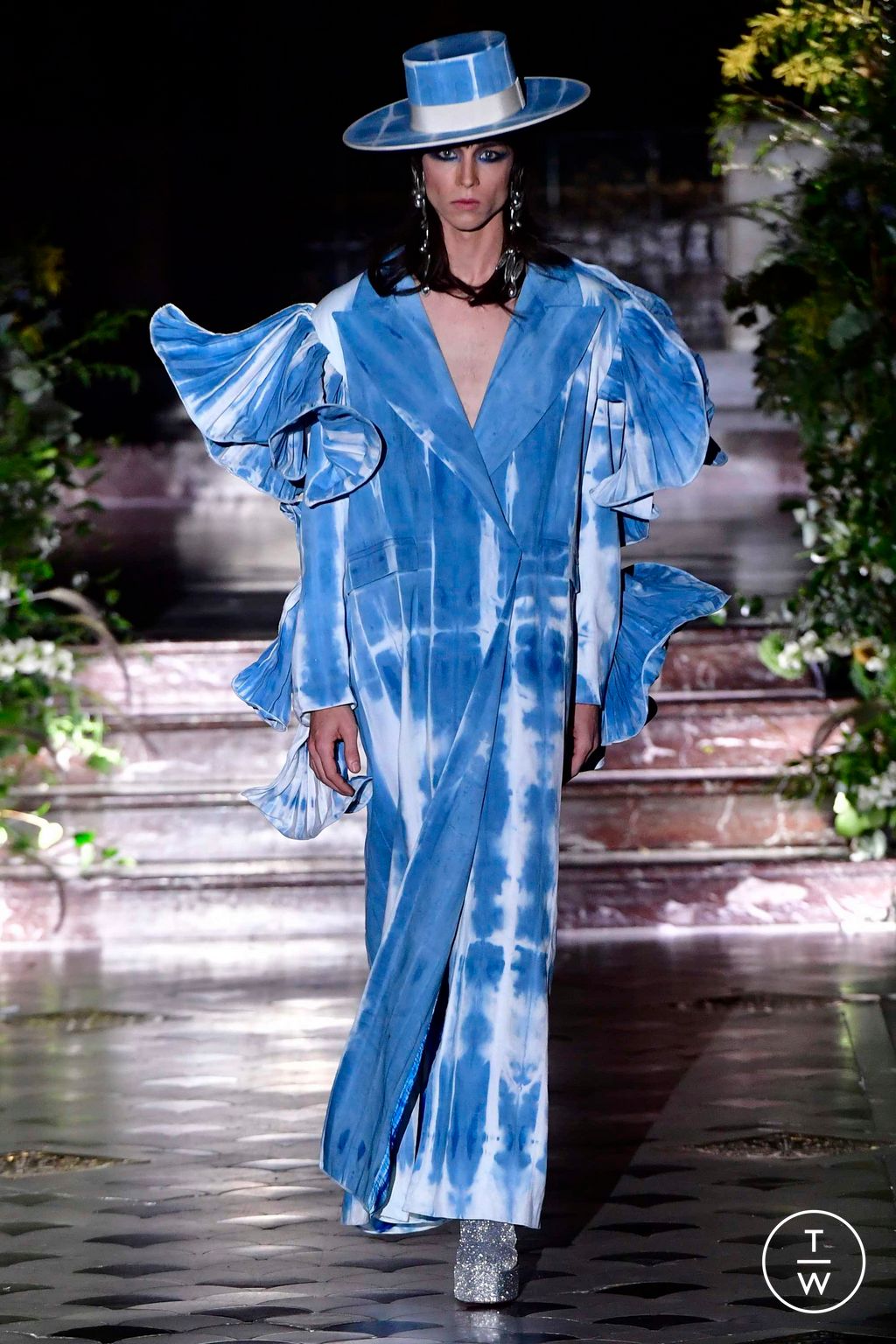 Fashion Week Paris Spring/Summer 2023 look 14 from the Juana Martin collection couture