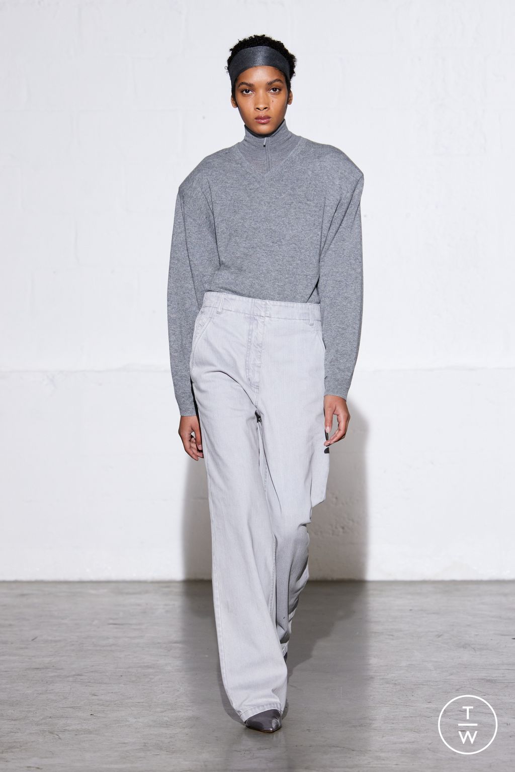 Fashion Week New York Fall/Winter 2024 look 13 from the Tibi collection 女装