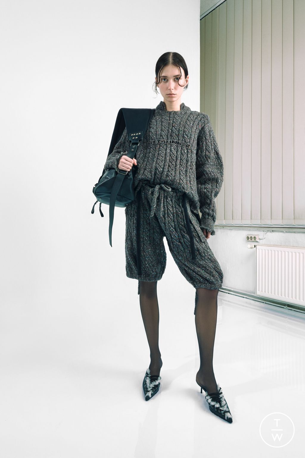 Fashion Week Paris Pre-Fall 2024 look 13 from the Ottolinger collection 女装