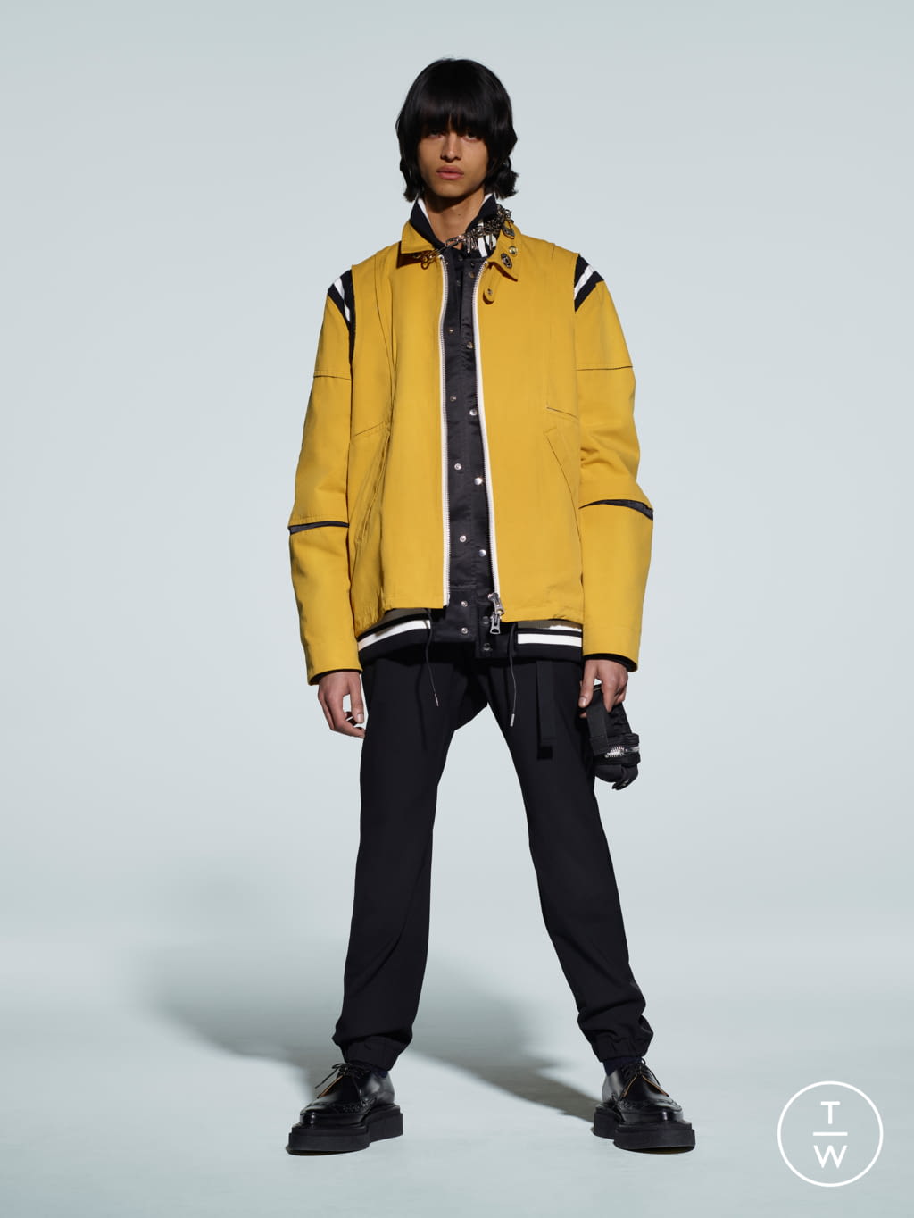 Fashion Week Paris Fall/Winter 2021 look 14 from the Sacai collection 男装