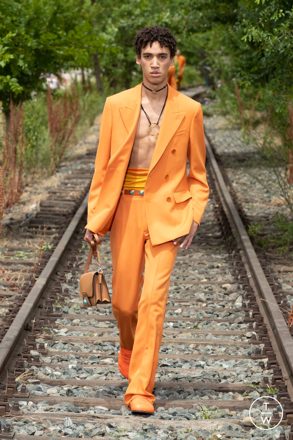 Fashion Week Milan Spring/Summer 2022 look 14 from the Etro collection menswear